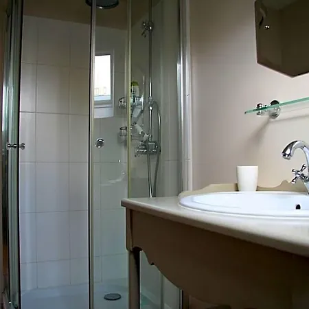 D'hotes Le Clos D'hauteville 3* Le Mans