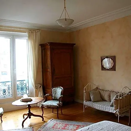 D'hotes Le Clos D'hauteville 3*